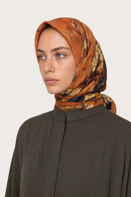 Woode Desen Hebei Silk Scarf