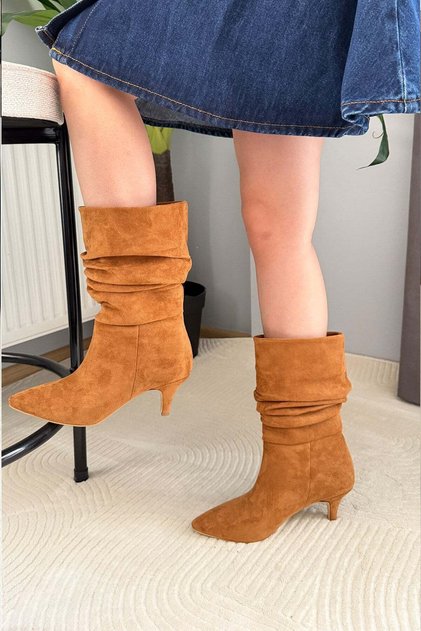 Kadın Donna Taba Süet Körüklü Sivri Burun 6 cm Çivi Topuklu Kısa Çizme