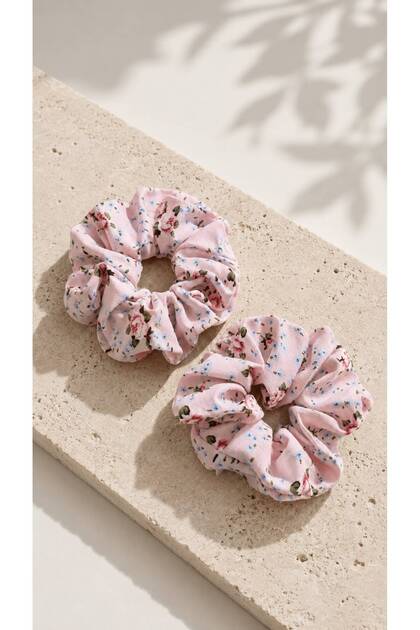 Spring Flowers | Double Hair Clip | Floral Patterned Scrunchie Set | Women's Hair Accessory
