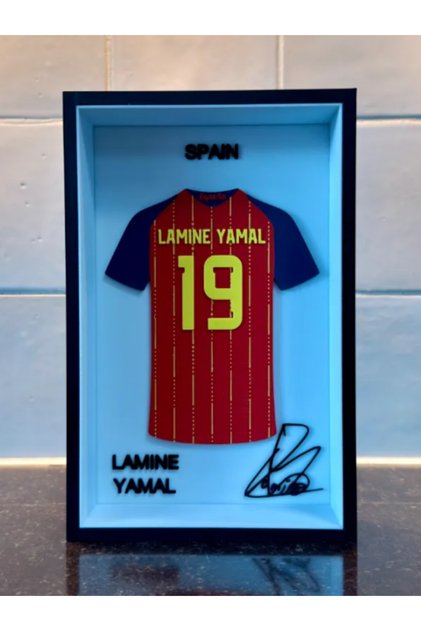 Efsane Futbolcu İmzalı Formayla Dekoratif Masa Tablosu - Taraftar Masa Üstü Pano