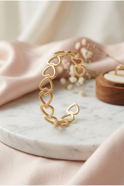 Elegant Heart Motif Stylish Adjustable Women's Cuff Bracelet