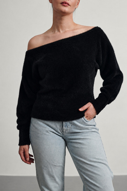 Women's Soft Plush Look Boat Neck Asymmetrical Cut Knitwear Sweater
