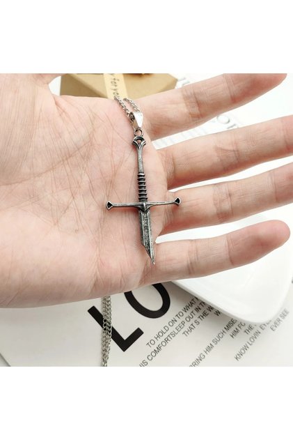 A Catuni Broken Sword Lord Necklace the Rings Power Flame of the West Movie Pendant Fashion Jewelry