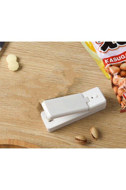 White Heat Seal Device, 2-in-1 USB Chip Bag Sealer Machine with Cutter Heat Sealer Food Resealer Ba