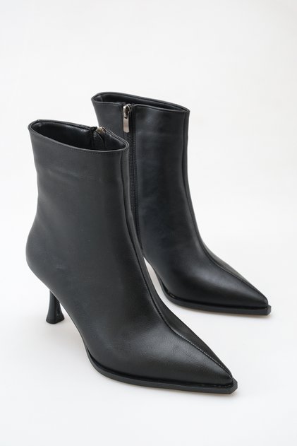 Women's Black Pointed Toe 7 cm Heeled Zippered Ankle Boots