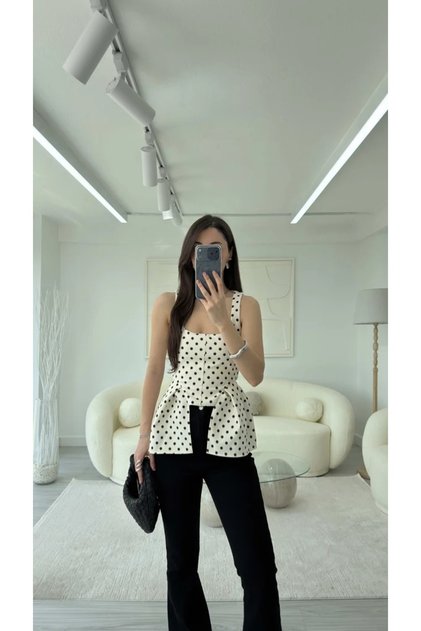 Kadın Kare Yaka Puantiyeli Peplum Bluz
