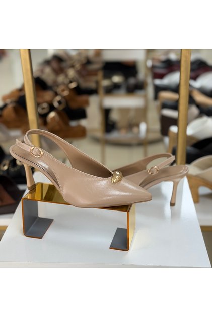 Gold detaylı parlak nude stiletto