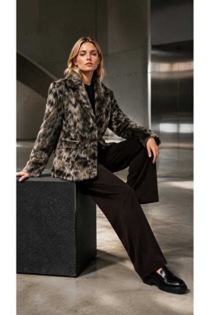 Premium Women's Faux Fur Blazer Jacket with Double Buttons, Slit at the Back, Lined and Furry