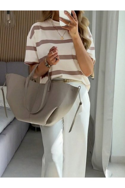 Chic Striped Round Neck T-Shirt