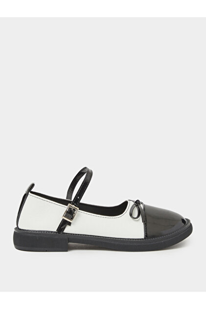 White Two-Tone Mary Jane Shoes with Bow Detail