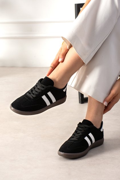 Sneakers de damă la modă, negri – Confortabili și eleganți