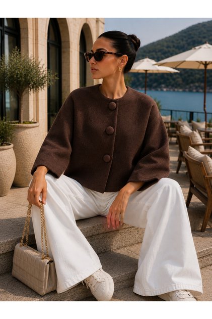 Women's Oversize Knitwear Jacket-Looking Cardigan – Stylish Sporty Casual Short Length with Thin Sleeves