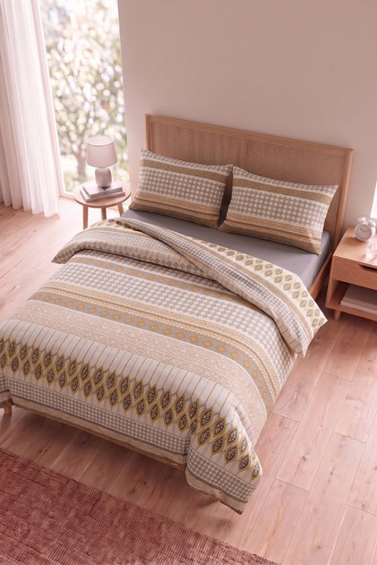 Geometric Pattern Double Duvet Cover Set | 200X220 cm Duvet Cover, 2 Pieces of 50X70 cm Pillowcases and Fitted Sheet | Cotton Soft Texture