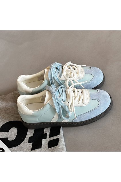 Women's Casual Sneakers