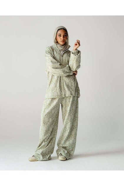 Sage Green Daisy Linen Set