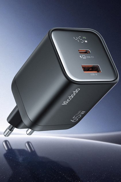CH-8590 YGS 65W Dijital Ekranlı USB-A ve Type-C Hızlı Şarj Adaptörü