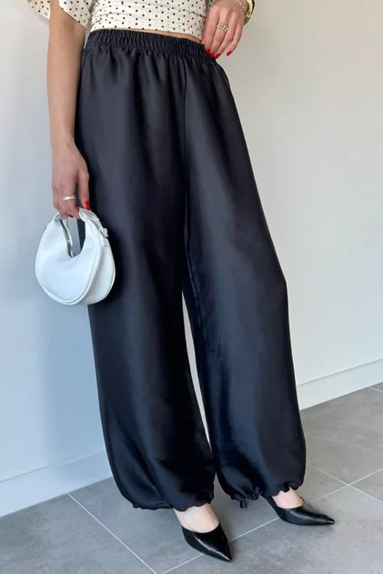 Women's Loose-Fitting Trousers with Elastic Waist and Cuffs