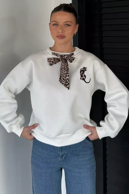 Gülseli Scarf and Shawl Sweatshirt