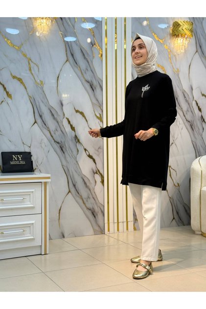Kado Tunic with Tulip Detail on the Front 268320