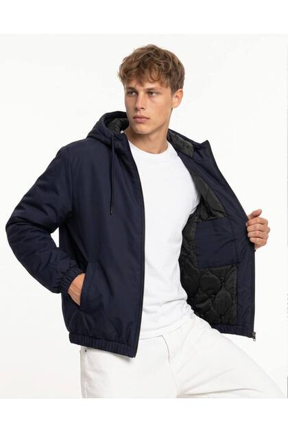 Water and Wind Proof Men's Padded Hooded Jacket