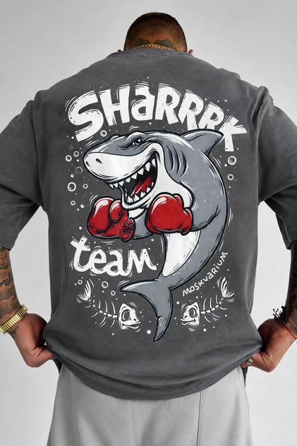 تي شيرت رجالي كبير الحجم مطبوع عليه Sharkk