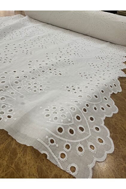 Beyaz Oymalı Fisto Pamuk Vual Kumaş - 150 cm En (1 Adet = 5 Metre) - Delikli Nakışlı Elbiselik