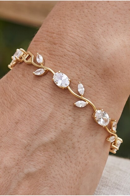 Women's Vip Gold Color White Zircon Stone Tulip Steel Bracelet