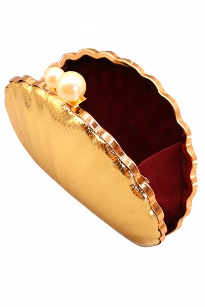 Oyster Model Evening Dress Bag. Oyster Chic Pearl Detailed Evening Bag.