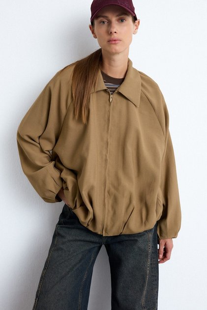 Relax Fit Shirt Collar Raglan Sleeve Zippered Woven Jacket G7722Ax26Au