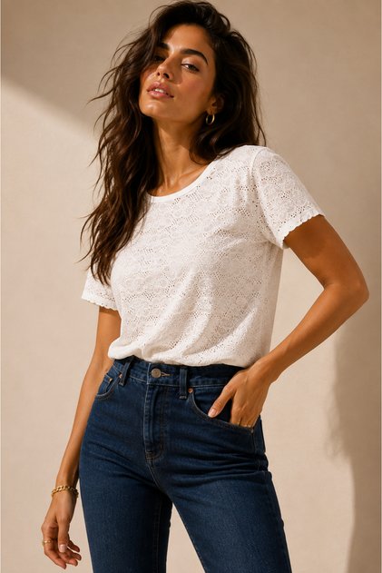 Liora Kadın Brode Dokulu Yuvarlak Yaka Kısa Kollu T-Shirt