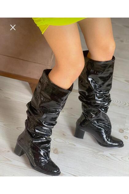 PUSI BLACK QUILTED Patent Leather BELTED ANKLE BOOTS