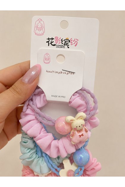 2-Piece Rubber Buckle Bead Detail