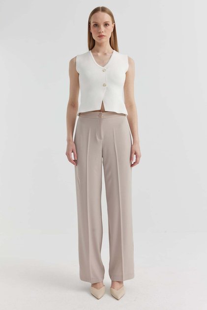 Women's Button Detailed Wide Leg Fabric Trousers