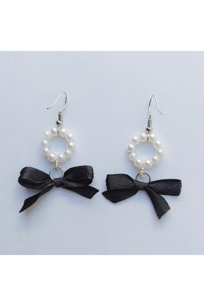 Black Ribbon Pearl Detailed Dangle Earrings
