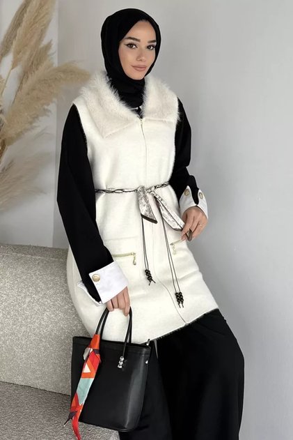 Gülseli Plush Detailed Double Pocket Hijab Knitwear Vest with Belt Accessory