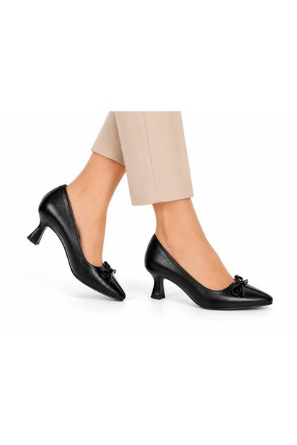 550 Short Heel Comfortable Soft Leather Women's Shoes