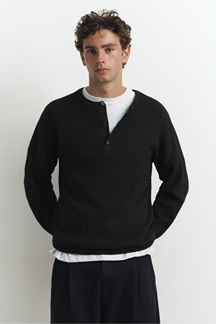 Henley yaka kazak