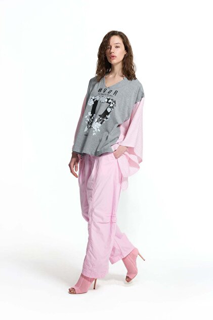 Gray Melange Pink Front Printed V-Neck Bat Sleeve Oversize T-Shirt 19023