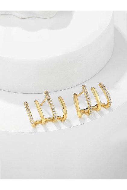 أقراط أذن مزينة بالخرز