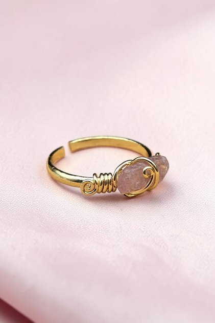 Women's Minimal Strawberry Quartz Stone Ring Gold Color