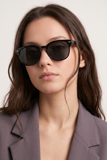 Black Round Retro Sunglasses