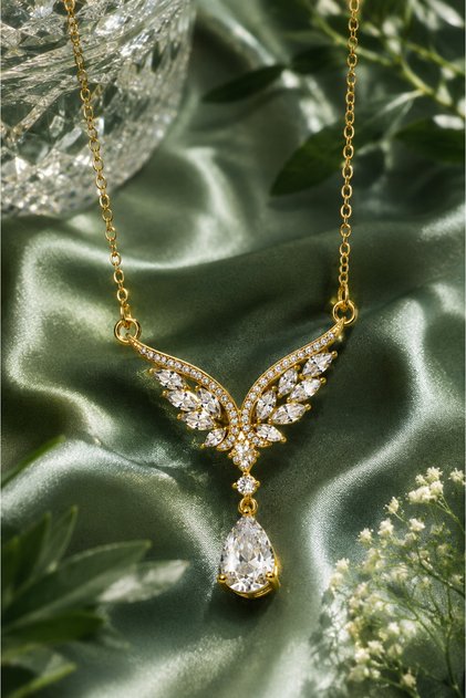 Işıltılı Damla Taşlı Minimal V Model Luxury Çelik Kolye (Gold Renk)