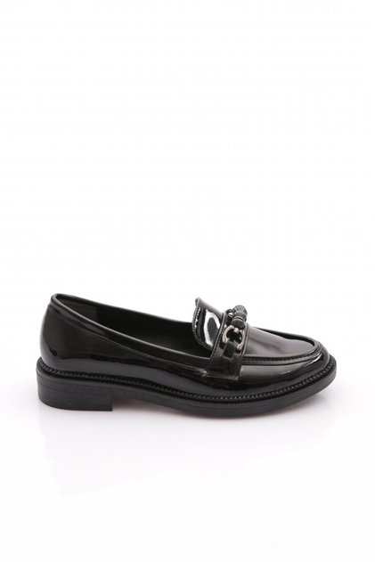 2623003 Women's Buckle Loafer Shoes