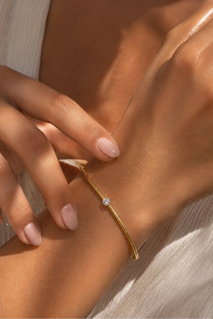 925 Ayar Gümüş 14 Ayar Gold Kaplama Tek Taşlı Zarif Kadın Bileklik Şık Minimal Bileklik