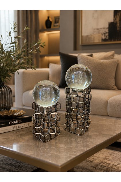 2’li Kristal Küre Dekoratif Obje Seti – Metal Ayaklı Modern Salon ve Orta Sehpa Aksesuarı