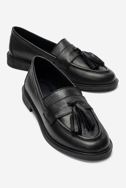 Hakiki Deri Püskül Detaylı Kadın Loafer Siyah Ottavia