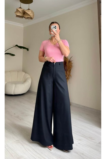 Tok Duruşlu Maxi Paça Etekli Pantolon