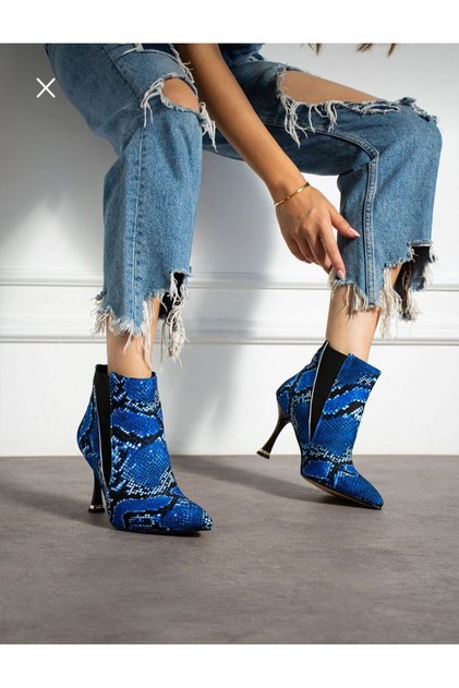 Eli̇na Saks Snake Leather Elastic Detail 7 cm Thin Heel Boots Botti̇e
