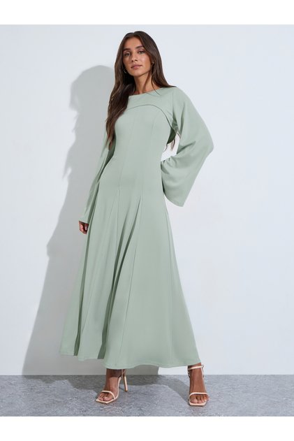 Green Solid Pleated Details A-Line Maxi Dress with Shrug
