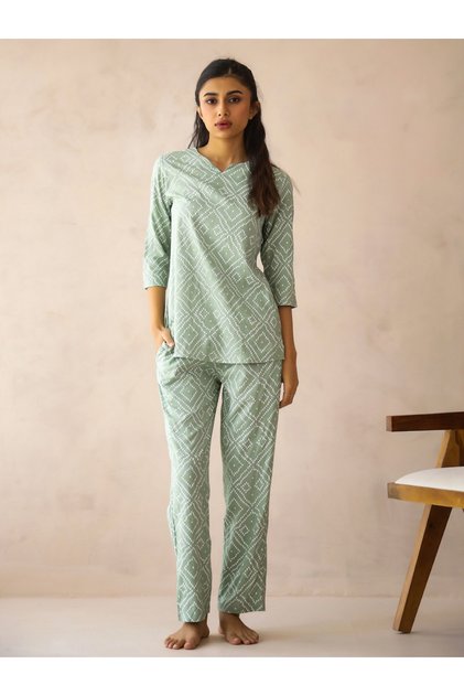 Green Printed 3/4 Sleeves Top and Pants Pyjama Set